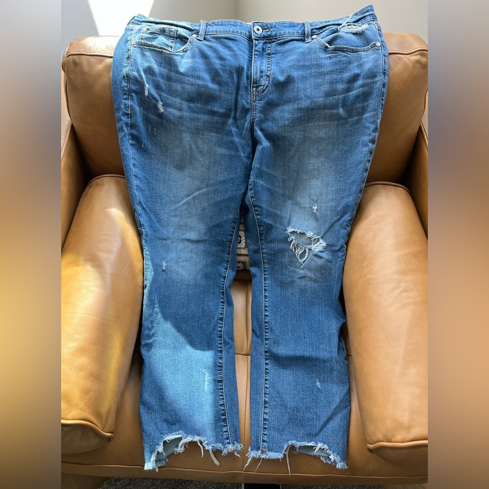 TORRID Boyfriend Straight Leg Stretch Jeans, Distressed